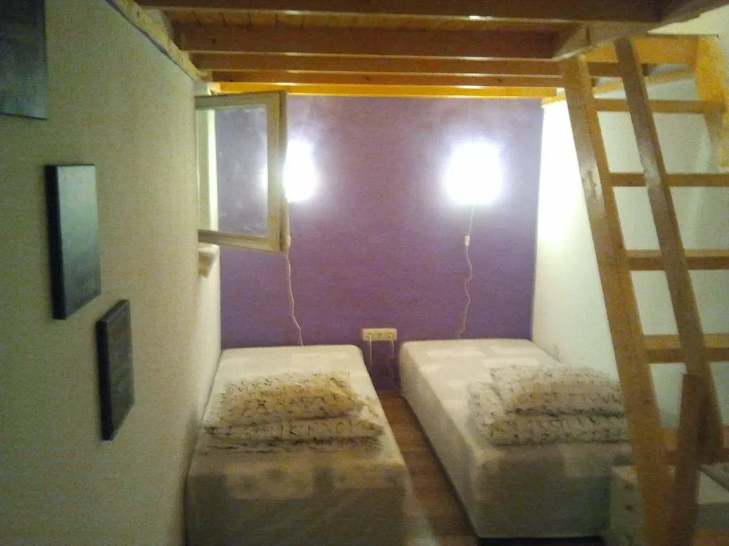Hotel X Hostel Budapest - Loft Rooms